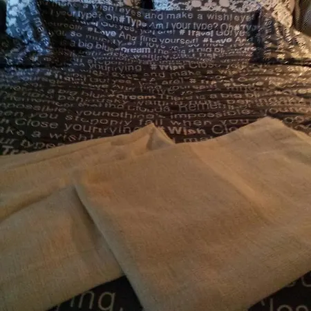 Ground Floor,top Level *