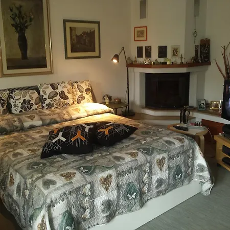 Ground Floor,top Level Apartment Padova